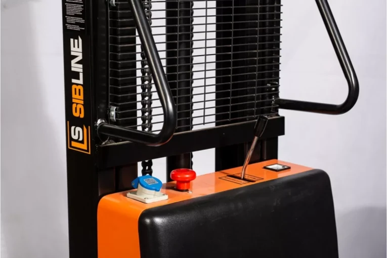 Штабелер с электроподъемом 1,5 т - 3,5 м Вилы: 1100 , Гелевая АКБ, SPN1535 SIBLINE купить в Череповце Штабелер с электроподъемом 1,5 т - 3,5 м Вилы: 1100 , Гелевая АКБ, SPN1535 SIBLINE купить в Череповце