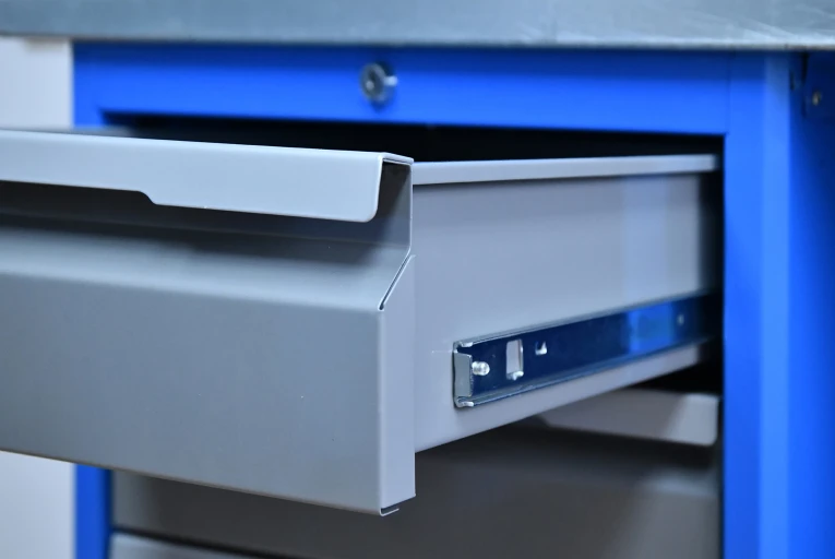 Верстак PRF 161.34.1-2F купить в Череповце Верстак PRF 161.34.1-2F купить в Череповце