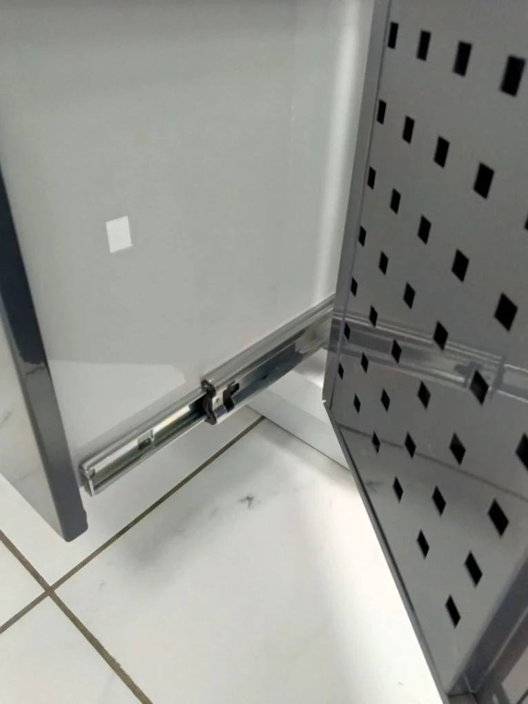 Шкаф инструментальный FBK 20 PR.2B2.1S купить в Череповце Шкаф инструментальный FBK 20 PR.2B2.1S купить в Череповце