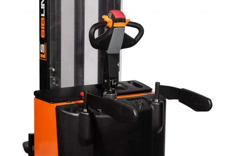 Штабелер электрический самоходный с платформой 2 т - 4,5 м Вилы: 1150 , АКБ Свинцово - кислотная, CL2045W SIBLINE купить в Череповце Штабелер электрический самоходный с платформой 2 т - 4,5 м Вилы: 1150 , АКБ Свинцово - кислотная, CL2045W SIBLINE купить в Череповце