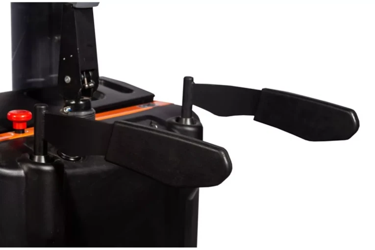 Штабелер электрический самоходный с платформой 2 т - 4,5 м Вилы: 1150 , АКБ Свинцово - кислотная, CL2045W SIBLINE купить в Череповце Штабелер электрический самоходный с платформой 2 т - 4,5 м Вилы: 1150 , АКБ Свинцово - кислотная, CL2045W SIBLINE купить в Череповце